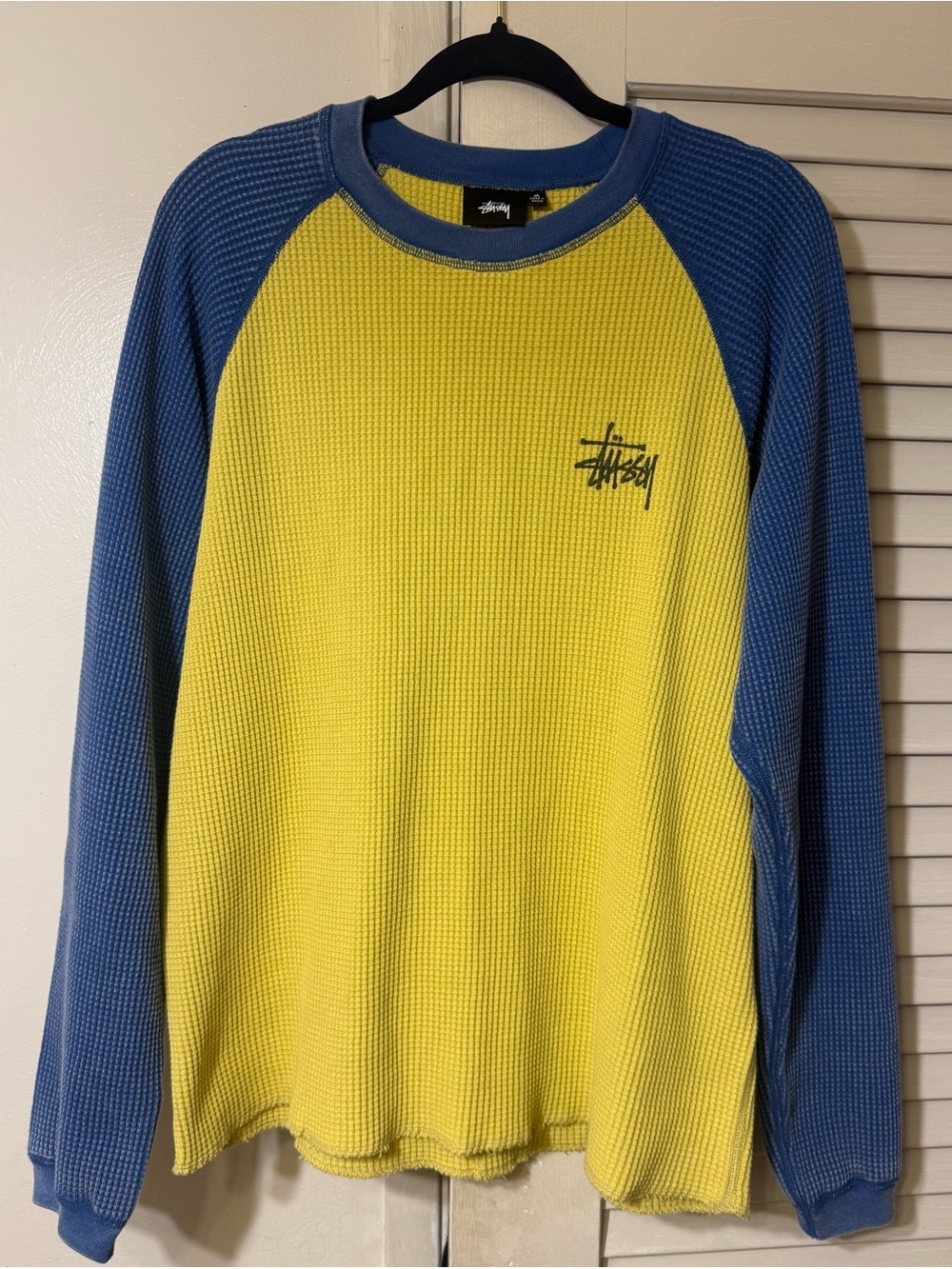 Men’s Yellow & Blue Raglan Waffle Long-Sleeve